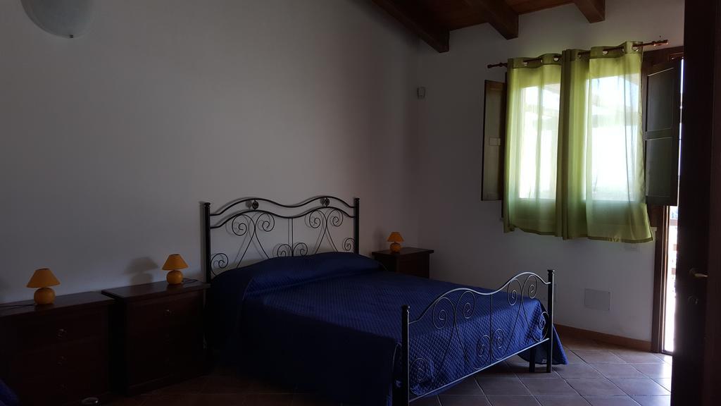 Agriturismo Gessi カラタフィーミ エクステリア 写真