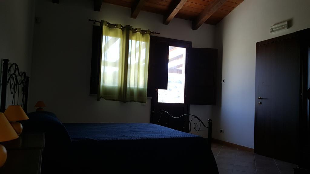 Agriturismo Gessi カラタフィーミ エクステリア 写真