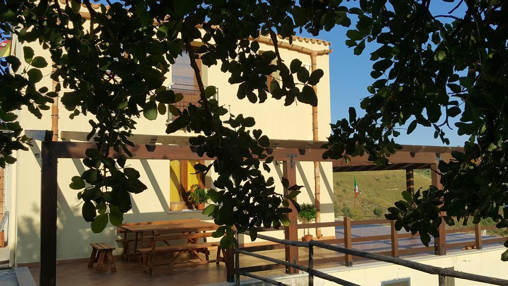 Agriturismo Gessi カラタフィーミ エクステリア 写真